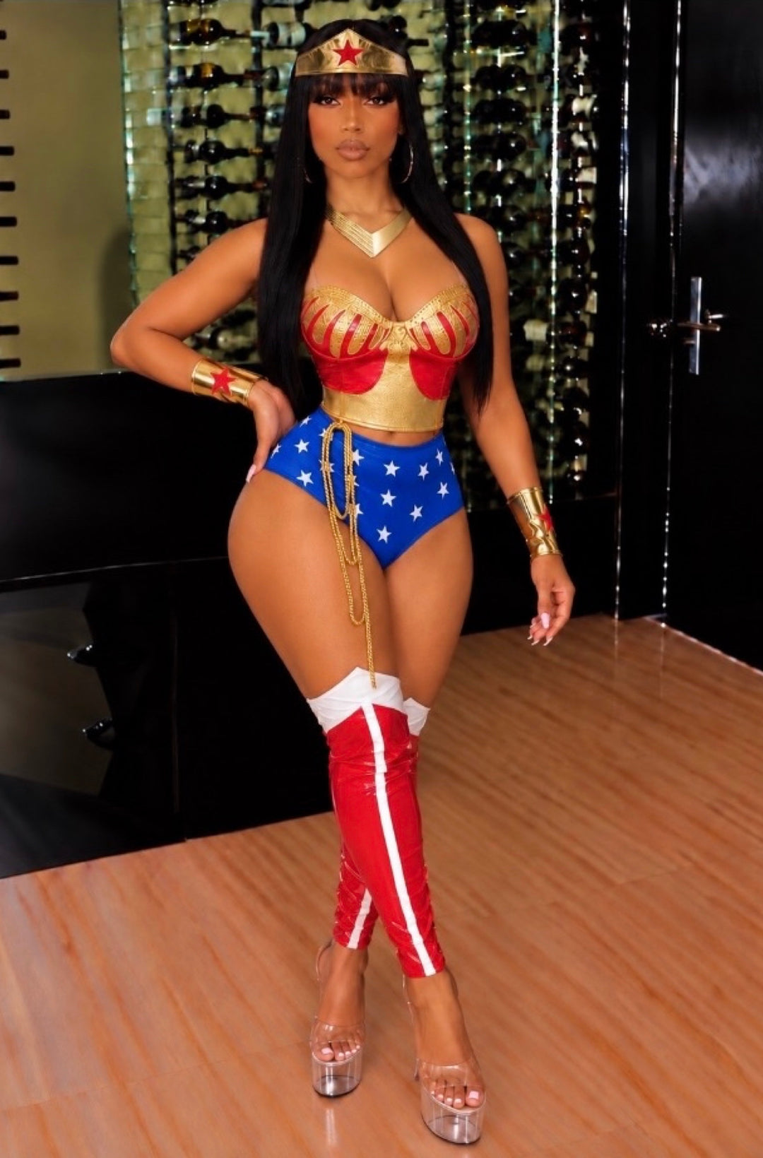 GOLDEN LASSO GODDESS