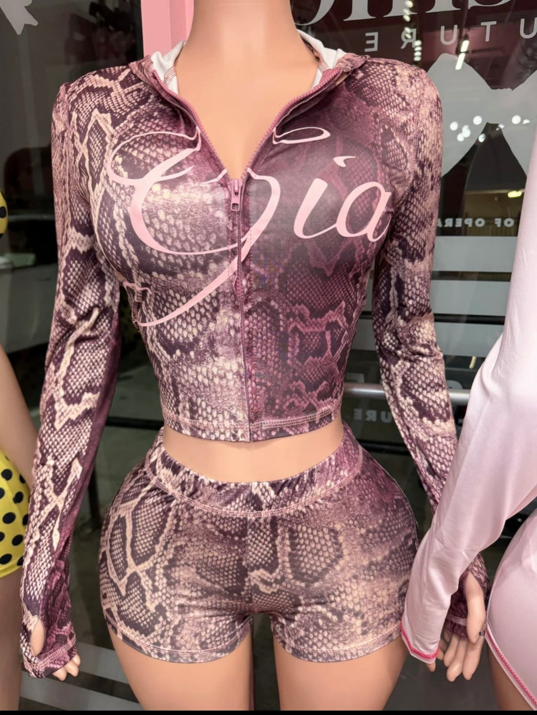 GIA SHORT SET (SNAKE PRINT)